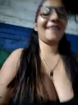 Sofythom1 online show from 02-05-25, 01:04