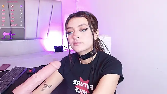 alice-millerr online show from 01-24-25, 07:07