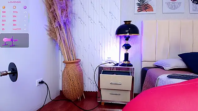 alice-millerr online show from 09-25-25, 07:06