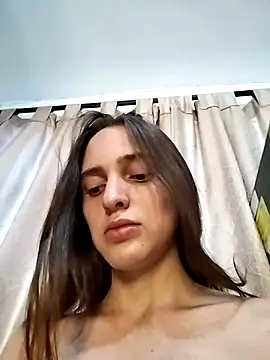 Snapshot of KateDer7 chatting on 03-08-25, 11:07 KateDer7 online show from 03-08-25, 11:07