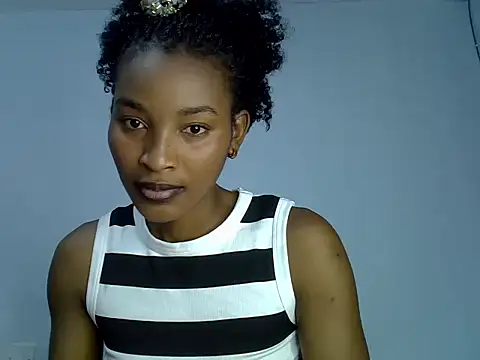 Snapshot of cute-alexis chatting on 09-15-25, 11:32 cute-alexis online show from 09-15-25, 11:32