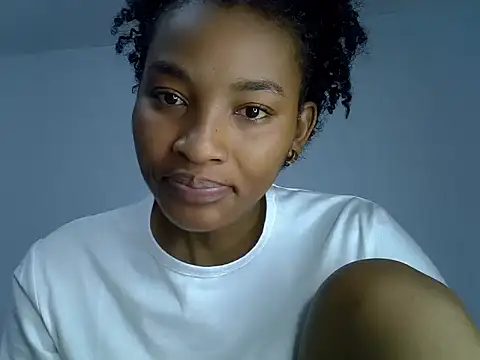 Snapshot of cute-alexis chatting on 09-18-25, 07:21 cute-alexis online show from 09-18-25, 07:21