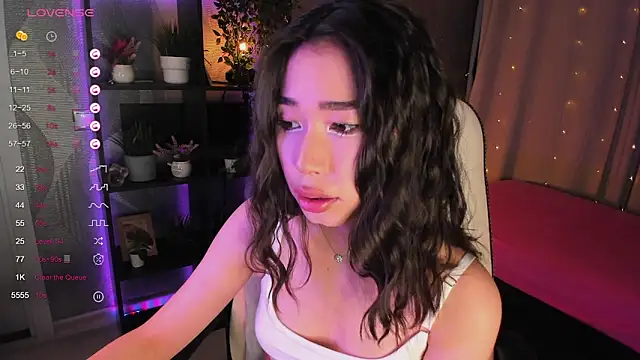 sensualily online show from 09-18-25, 03:58