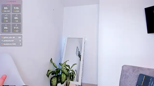 Snapshot of Hannaos chatting on 03-17-25, 06:21 Hannaos online show from 03-17-25, 06:21