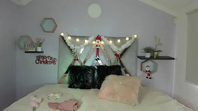 Snapshot of Esteff__o2 chatting on 12-21-24, 07:06 Esteff o2 online show from 12-21-24, 07:06