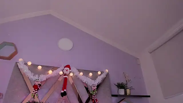 Snapshot of Esteff__o2 chatting on 12-26-24, 10:09 Esteff o2 online show from 12-26-24, 10:09