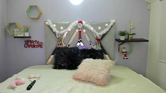 Snapshot of Esteff__o2 chatting on 12-27-24, 07:35 Esteff o2 online show from 12-27-24, 07:35