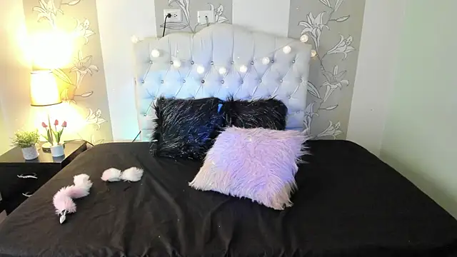 Snapshot of Esteff__o2 chatting on 01-11-25, 07:38 Esteff o2 online show from 01-11-25, 07:38