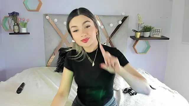 Snapshot of Esteff__o2 chatting on 01-27-25, 07:35 Esteff o2 online show from 01-27-25, 07:35