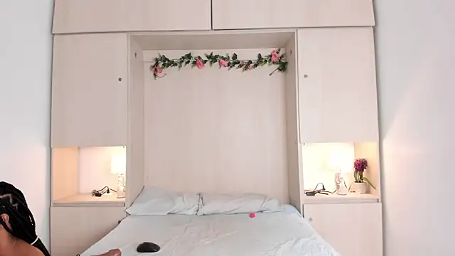 KendallRosse1 online show from 04-25-26, 01:41