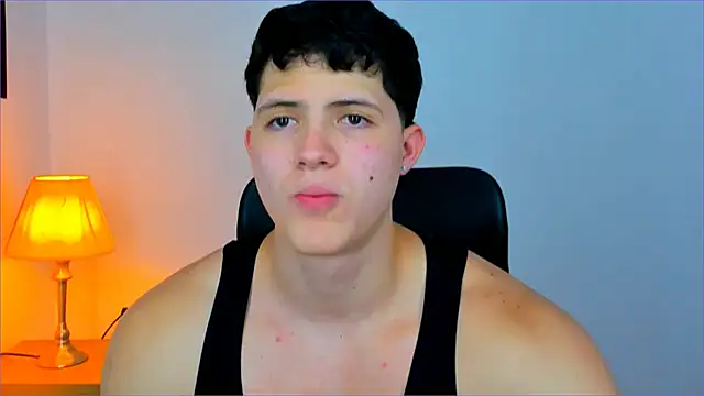 Snapshot of Hazzan_Velez chatting on 02-13-25, 03:07 Hazzan Velez online show from 02-13-25, 03:07