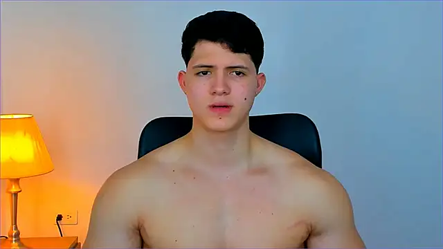 Snapshot of Hazzan_Velez chatting on 02-19-25, 01:18 Hazzan Velez online show from 02-19-25, 01:18