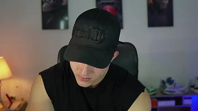 Snapshot of Hazzan_Velez chatting on 09-10-25, 12:21 Hazzan Velez online show from 09-10-25, 12:21