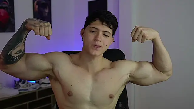 Snapshot of Hazzan_Velez chatting on 09-20-25, 07:15 Hazzan Velez online show from 09-20-25, 07:15