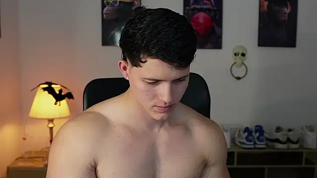 Snapshot of Hazzan_Velez chatting on 10-21-25, 04:02 Hazzan Velez online show from 10-21-25, 04:02