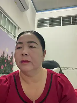 Snapshot of NDith chatting on 03-04-25, 12:12 NDith online show from 03-04-25, 12:12