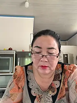 Snapshot of NDith chatting on 03-05-25, 01:42 NDith online show from 03-05-25, 01:42
