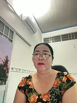 Snapshot of NDith chatting on 03-07-25, 11:49 NDith online show from 03-07-25, 11:49