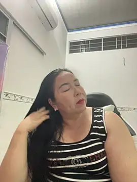 Snapshot of NDith chatting on 03-16-25, 02:55 NDith online show from 03-16-25, 02:55