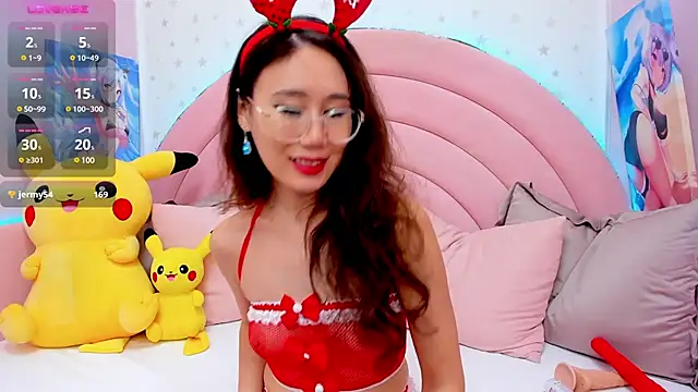 Nao  Chan  online show from 12-23-24, 04:33