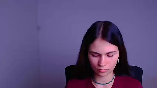 Snapshot of Loon_Amore chatting on 12-13-24, 07:21 Loon Amore online show from 12-13-24, 07:21