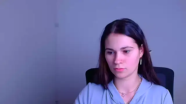 Snapshot of Loon_Amore chatting on 01-05-25, 10:40 Loon Amore online show from 01-05-25, 10:40