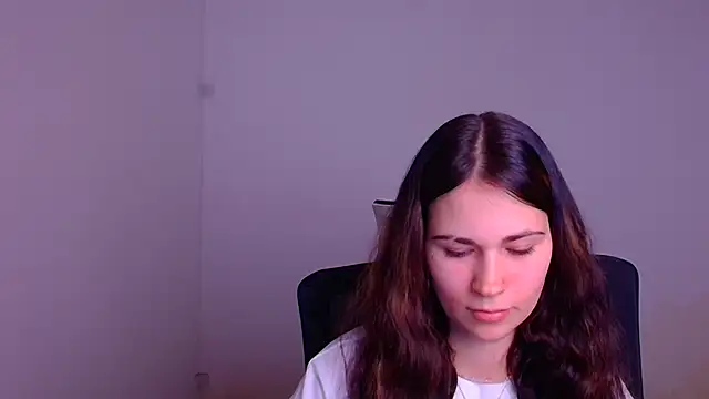 Snapshot of Loon_Amore chatting on 01-10-25, 07:54 Loon Amore online show from 01-10-25, 07:54