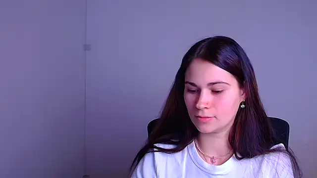 Snapshot of Loon_Amore chatting on 01-27-25, 07:35 Loon Amore online show from 01-27-25, 07:35