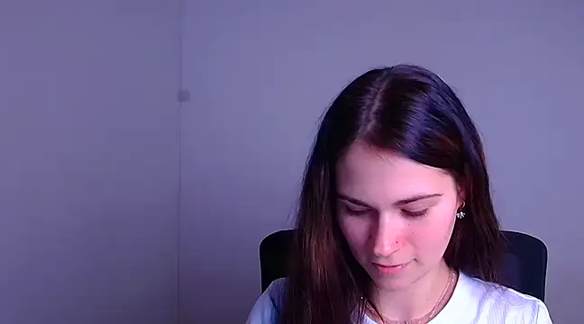 Snapshot of Loon_Amore chatting on 01-27-25, 10:38 Loon Amore online show from 01-27-25, 10:38