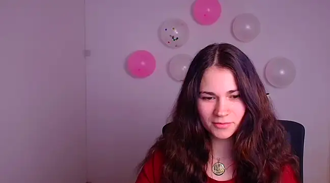 Snapshot of Loon_Amore chatting on 02-17-25, 07:53 Loon Amore online show from 02-17-25, 07:53