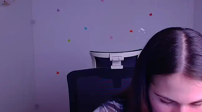 Snapshot of Loon_Amore chatting on 03-14-25, 08:06 Loon Amore online show from 03-14-25, 08:06