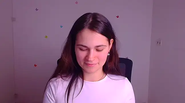 Snapshot of Loon_Amore chatting on 03-17-25, 10:49 Loon Amore online show from 03-17-25, 10:49