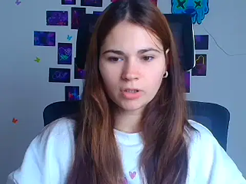 Snapshot of Loon_Amore chatting on 11-18-25, 07:24 Loon Amore online show from 11-18-25, 07:24