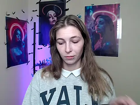 StrangerGi online show from 10-09-25, 06:11