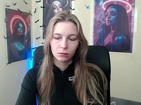 StrangerGi online show from 04-30-26, 06:09