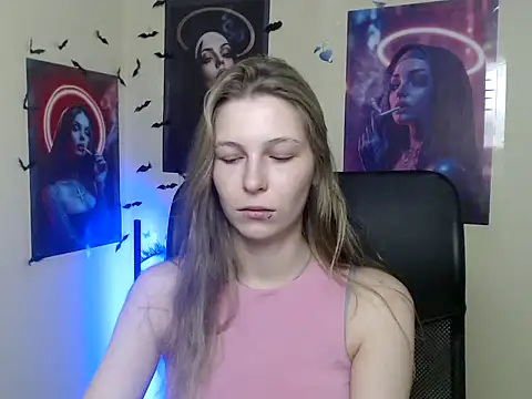 StrangerGi online show from 05-19-26, 05:47