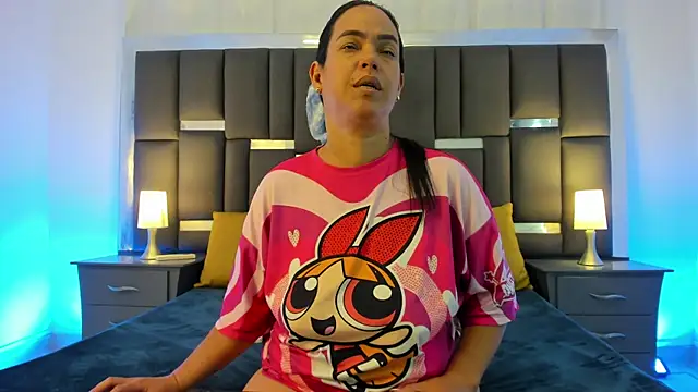 Snapshot of talivega chatting on 09-15-25, 02:39 talivega online show from 09-15-25, 02:39