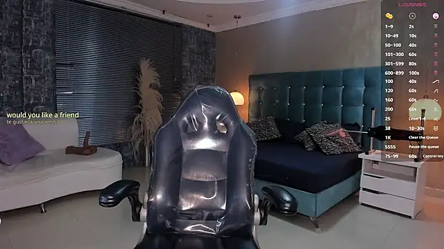 MelanieRioss online show from 10-09-25, 01:53