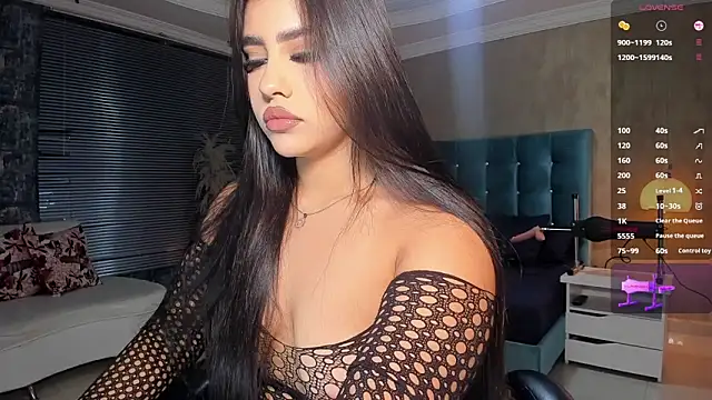 MelanieRioss online show from 10-22-25, 01:22