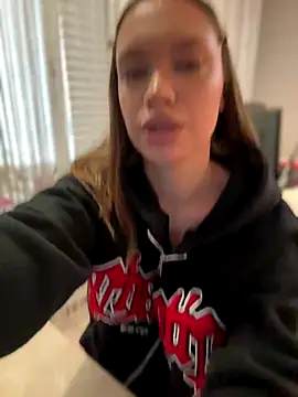 Snapshot of bunnyrich chatting on 09-25-25, 01:04 bunnyrich online show from 09-25-25, 01:04