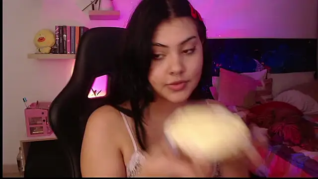 Snapshot of SusyAlvarez chatting on 11-20-25, 02:23 SusyAlvarez online show from 11-20-25, 02:23