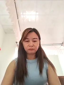 Snapshot of Sexy-ladyboobs20 chatting on 01-01-25, 08:45 Sexy-ladyboobs20 online show from 01-01-25, 08:45