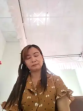 Snapshot of Sexy-ladyboobs20 chatting on 01-05-25, 08:22 Sexy-ladyboobs20 online show from 01-05-25, 08:22