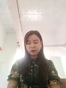 Snapshot of Sexy-ladyboobs20 chatting on 01-15-25, 06:33 Sexy-ladyboobs20 online show from 01-15-25, 06:33