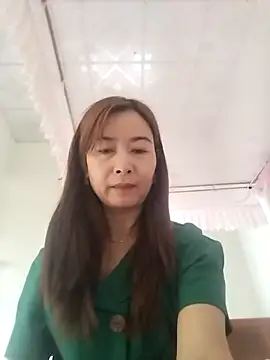 Snapshot of Sexy-ladyboobs20 chatting on 02-17-25, 01:36 Sexy-ladyboobs20 online show from 02-17-25, 01:36