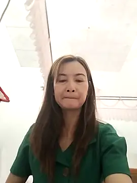 Snapshot of Sexy-ladyboobs20 chatting on 02-22-25, 11:35 Sexy-ladyboobs20 online show from 02-22-25, 11:35