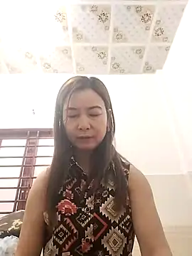 Snapshot of Sexy-ladyboobs20 chatting on 03-22-25, 12:28 Sexy-ladyboobs20 online show from 03-22-25, 12:28