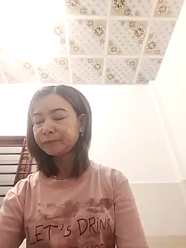 Snapshot of Sexy-ladyboobs20 chatting on 09-12-25, 10:54 Sexy-ladyboobs20 online show from 09-12-25, 10:54