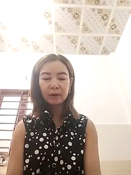 Snapshot of Sexy-ladyboobs20 chatting on 10-13-25, 01:16 Sexy-ladyboobs20 online show from 10-13-25, 01:16