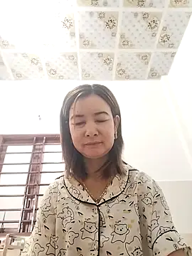 Snapshot of Sexy-ladyboobs20 chatting on 10-17-25, 12:58 Sexy-ladyboobs20 online show from 10-17-25, 12:58